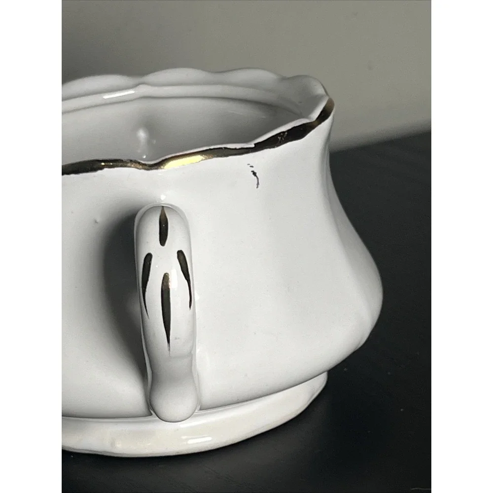 N/A white porcelain